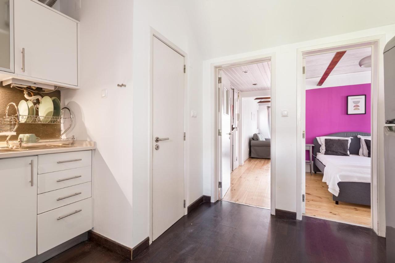 Apartamento Joivy Stylish 2-bed Apt With Balcony In Lapa, 5mins To National Museum Of Ancient Art