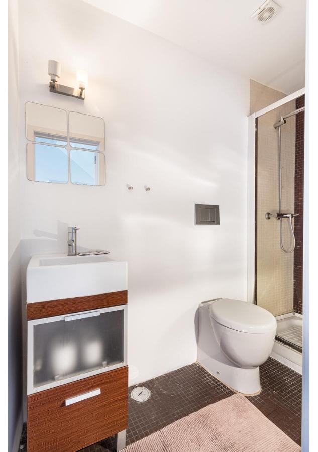 Joivy Stylish 2-bed Apt With Balcony In Lapa, 5mins To National Museum Of Ancient Art Apartamento Lisboa